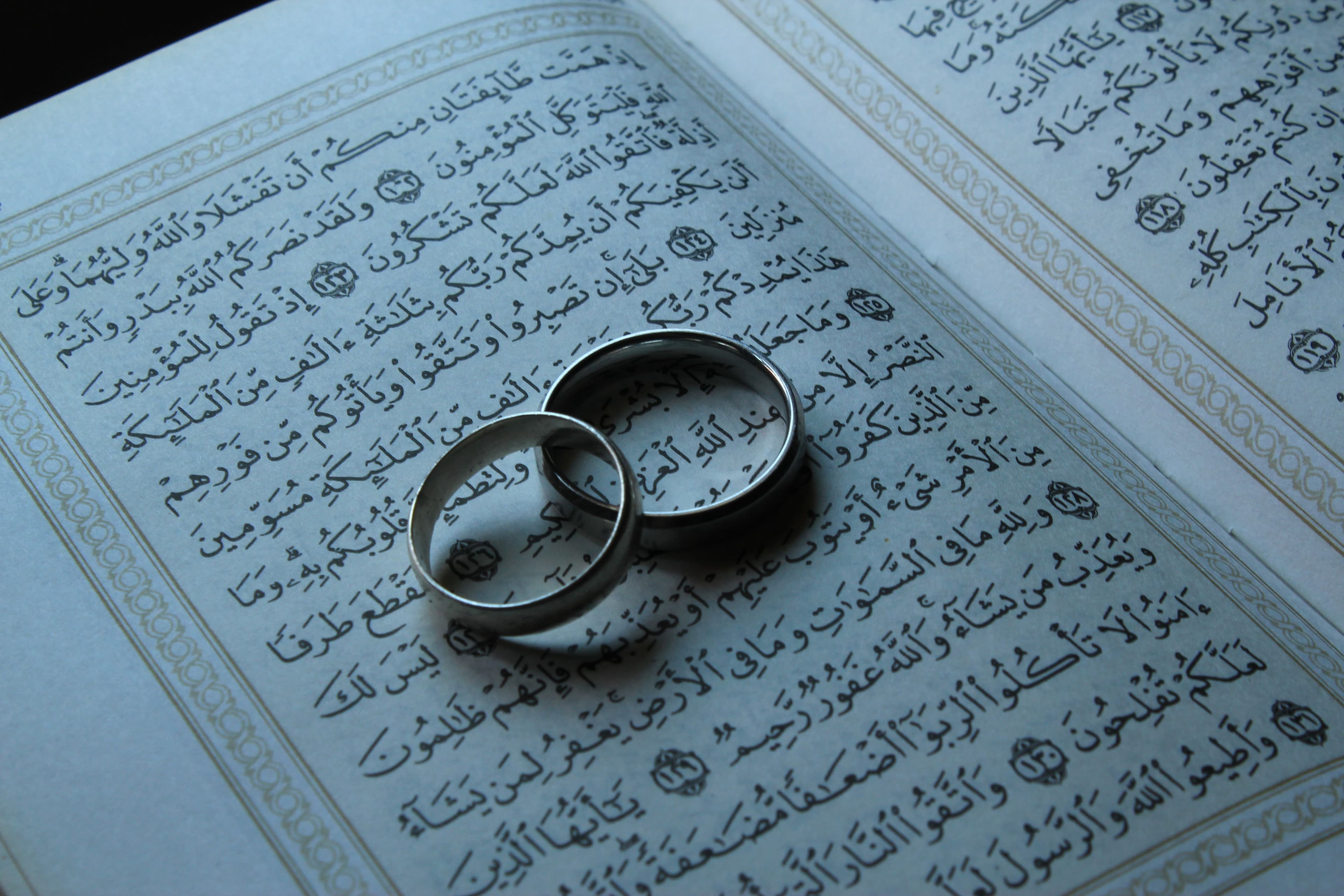 Holy Quran with Nikah Wedding Rings